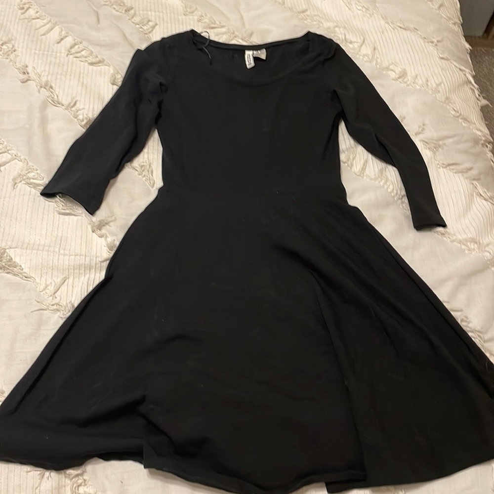 Black Flowy 3/4 Sleeve Dress